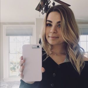 Meet your Posher, Megan